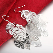 Load image into Gallery viewer, 9.25 Sterling Silver Earrings