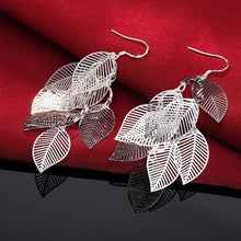 Load image into Gallery viewer, 9.25 Sterling Silver Earrings